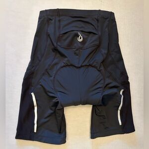 Beroy Cycling padded black shorts w/small pocket on back side. Sz L.   Q12